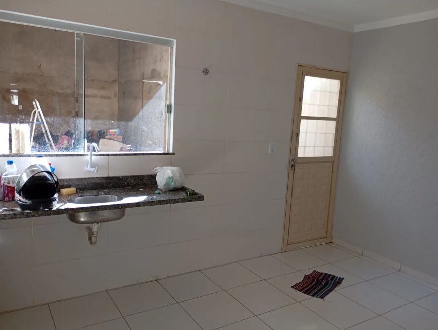 Casa á venda com 2 quartos na vila Nova Campo Grande em Campo Grande - MS
