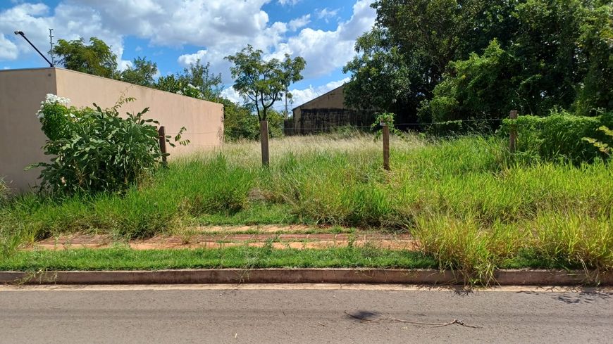 Lote/Terreno para venda possui 360 metros quadrados