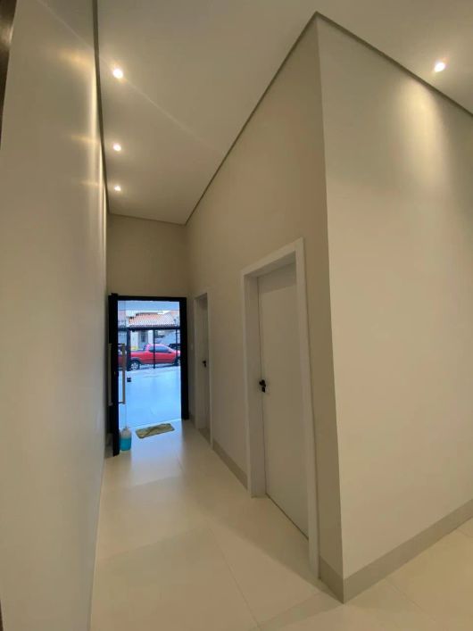 Linda Casa com 3 Quartos em Jardim Mansur