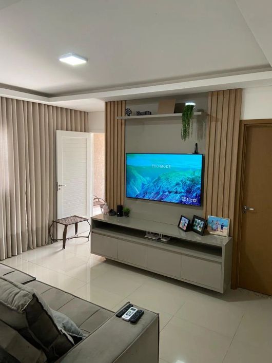 Casa com 3 quartos, sendo 1 suíte no Montevidéu