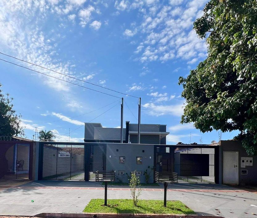 Lindas casas no Vila Nasser. Localização privilegiada