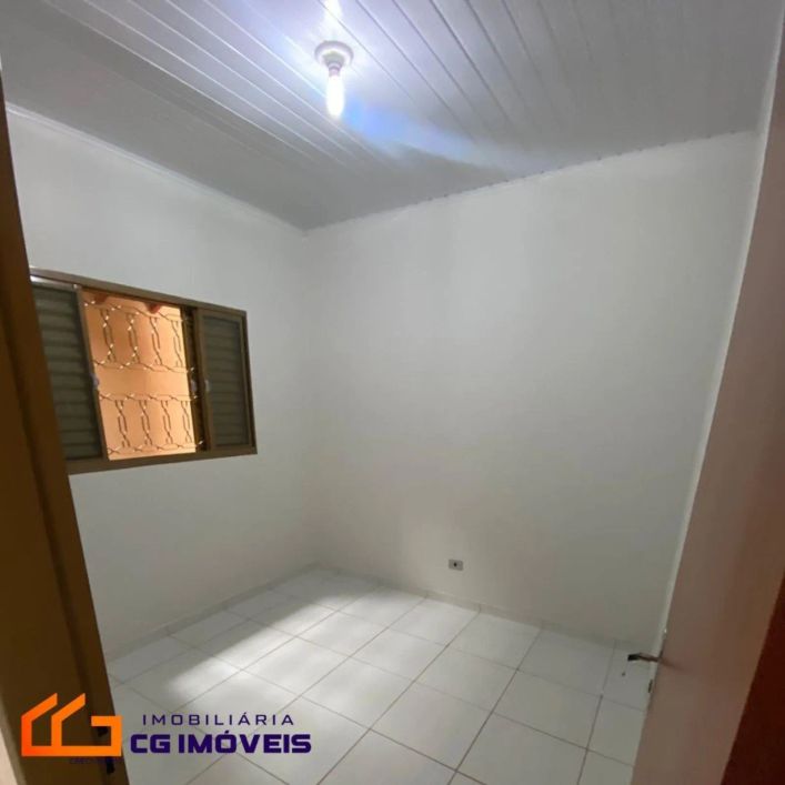 CASA EM CONDOMINIO COM SEGURANÇA E PLACA SOLAR