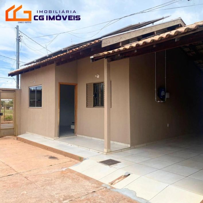 CASA EM CONDOMINIO COM SEGURANÇA E PLACA SOLAR