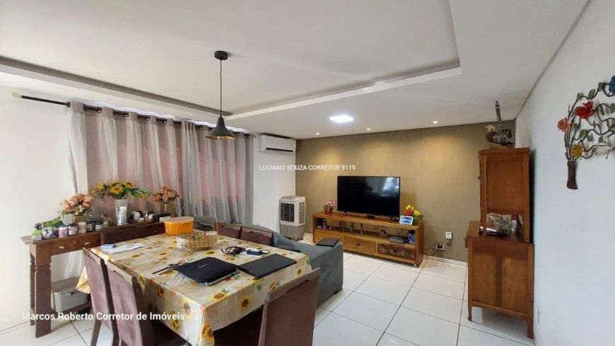 Lindo em imóvel em condmínio fechado venha conhece