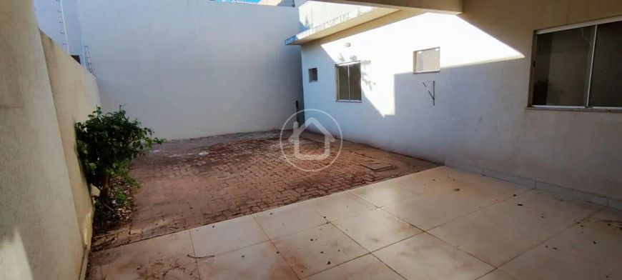 CASA COM 3 DORMITÓRIOS NO ÁGUA LIMPA PARK