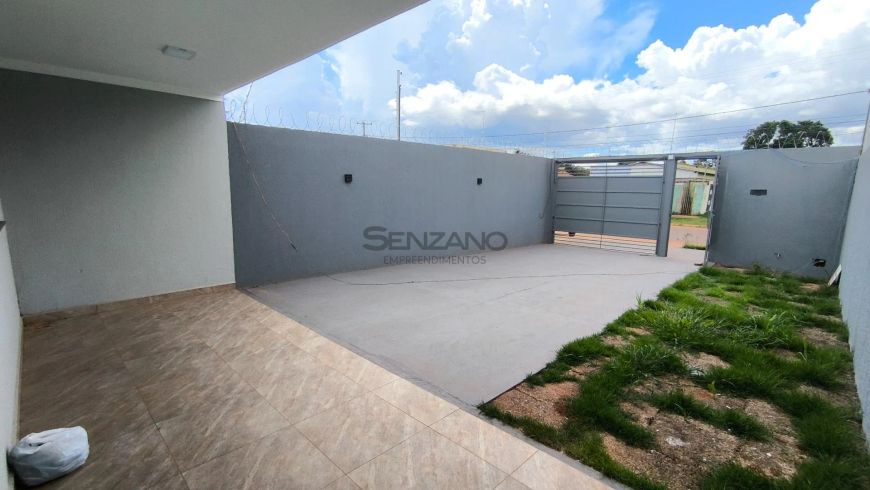 Casa no Jd. Noroeste, c/ 2quartos sendo 1 suíte, por 280mil.