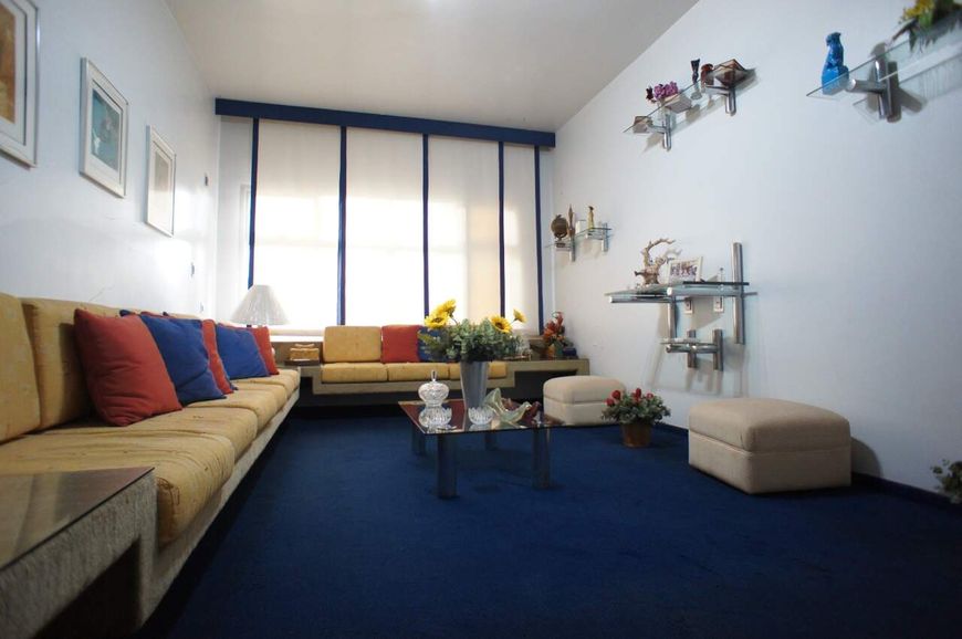 Casa ampla bem estruturada