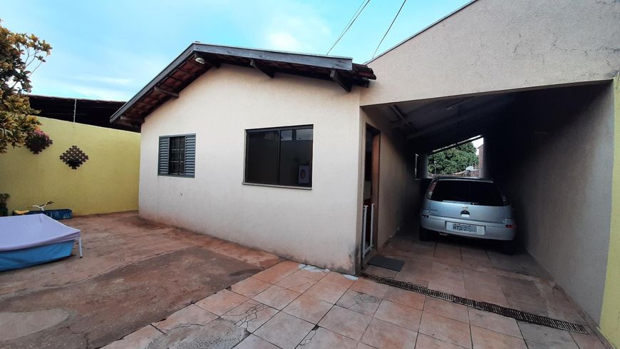 Vendo espaçosa Casa Térrea Bairro Novo Paraná