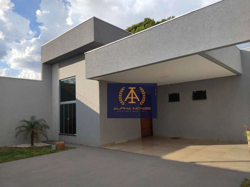 CASA COM 3 SUITES E PISCINA COM CASCATA