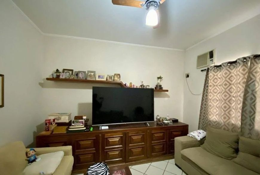 Excelente casa térrea com 03 quartos no Jardim Autonomista!