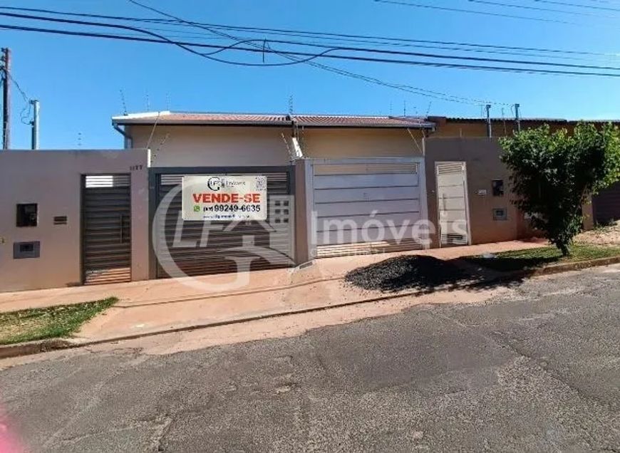 Imperdível casa à venda em Campo Grande-MS, Vila Palmira: 3 quartos, 1 suíte, 2 salas, 2 banheiros,