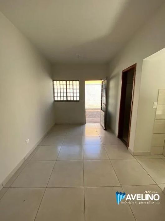 imóvel comercial com 12 Kitnets enfrente á UCDB