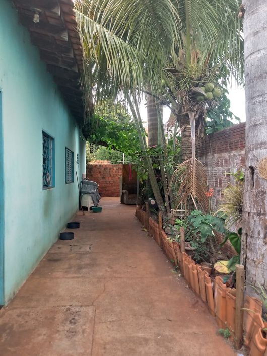 Casa para venda possui 490 metros quadrados com 2 quartos em Jardim Leblon - Campo Grande - MS