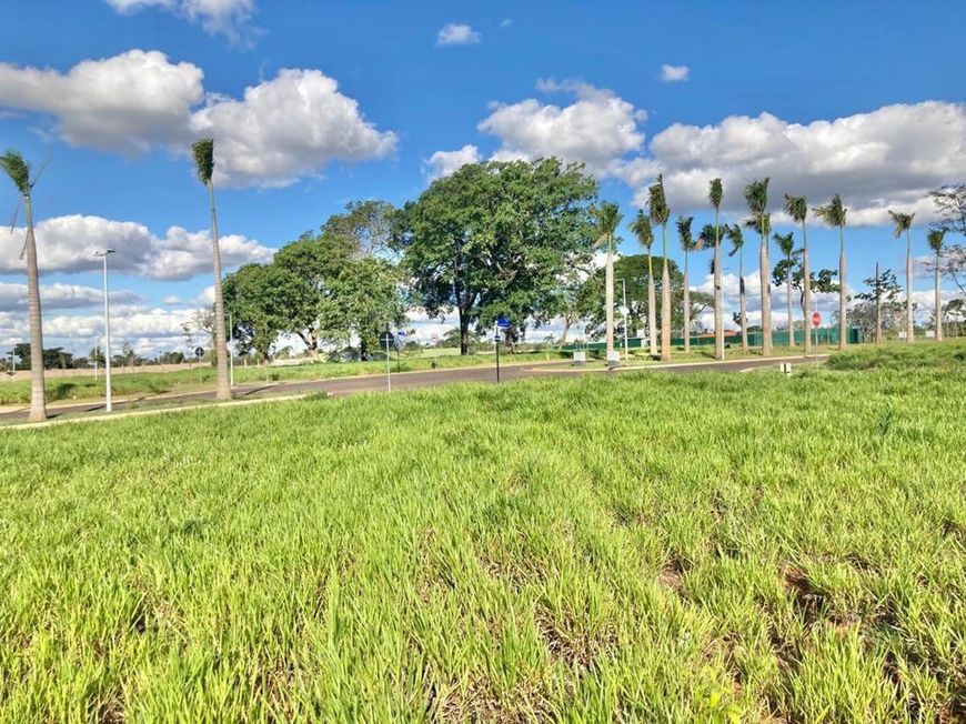 Terreno de Esquina Riviera