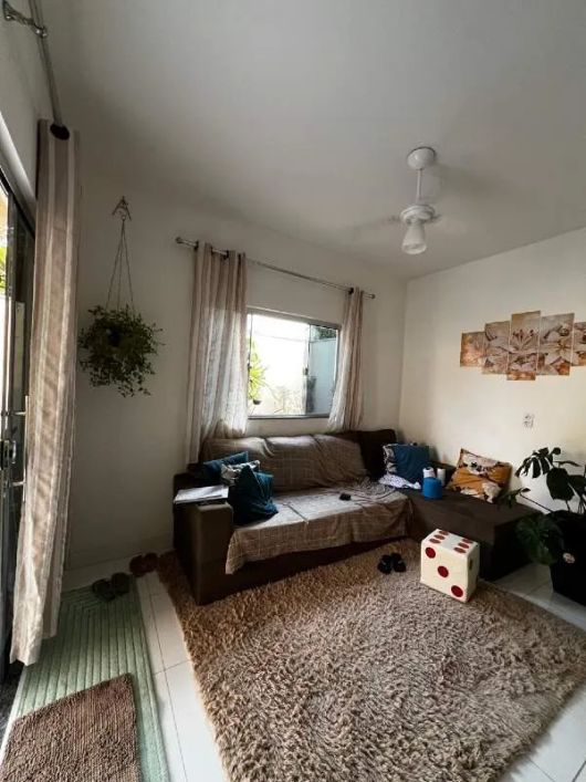 Excelente casa térrea com 02 kitnetes nos fundos!!!