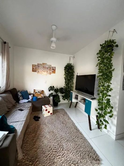 Excelente casa térrea com 02 kitnetes nos fundos!!!