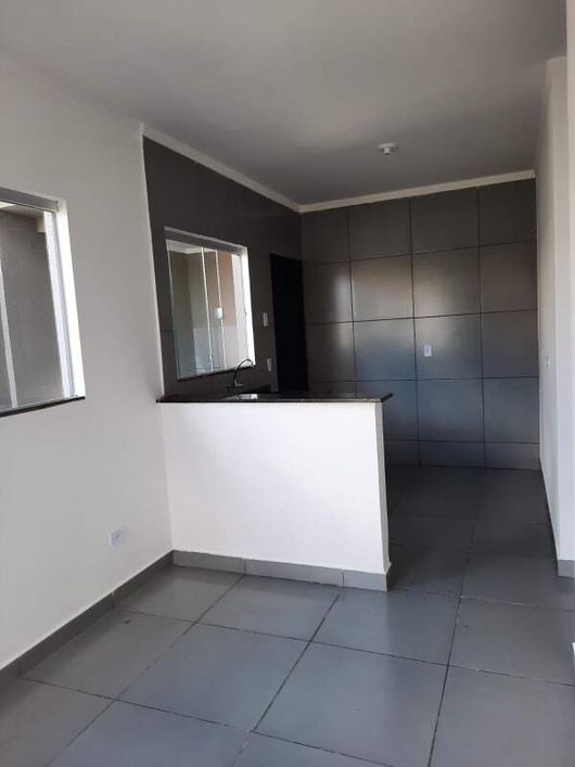 Casa de 2 quartos em Condomínio no Jardim Anache