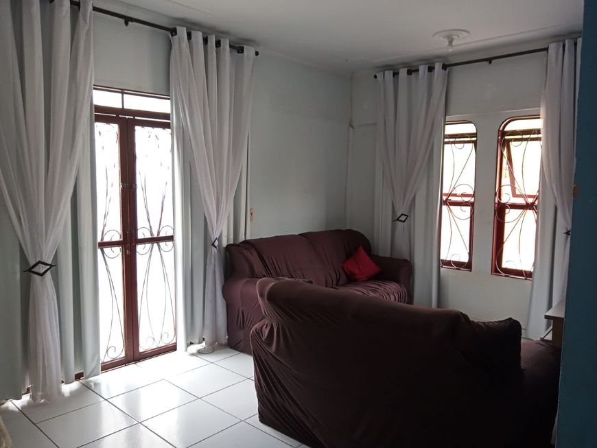 Casa ótima localização próximo do centro