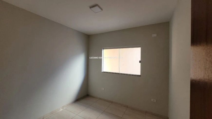 Imóvel com ótimo terreno, no asfalto!