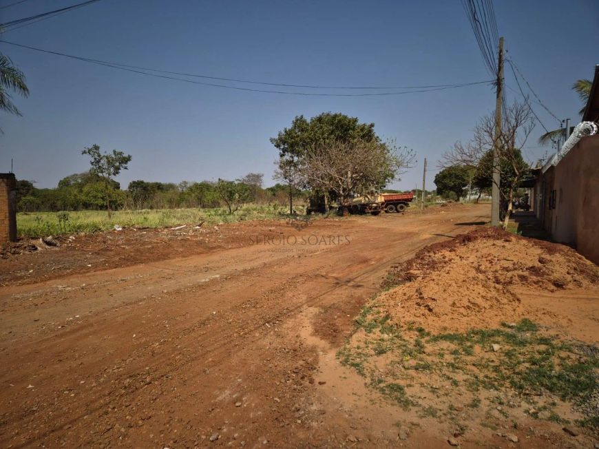 Lote / Terreno em Jardim Morenao - Campo Grande