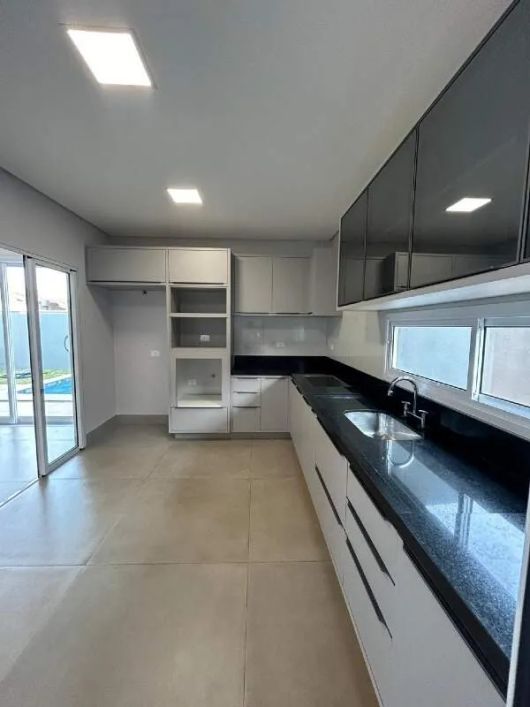 Casa - Condomínio à venda, 1 quarto, 3 suítes, 4 vagas, Residencial Damha III - Campo Grande/MS