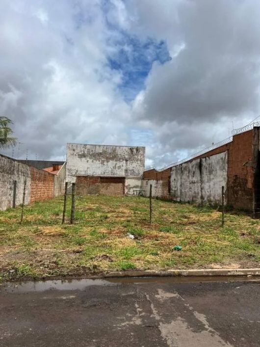 Excelente terreno em avenida comercial