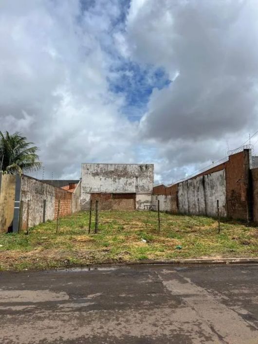 Excelente terreno em avenida comercial
