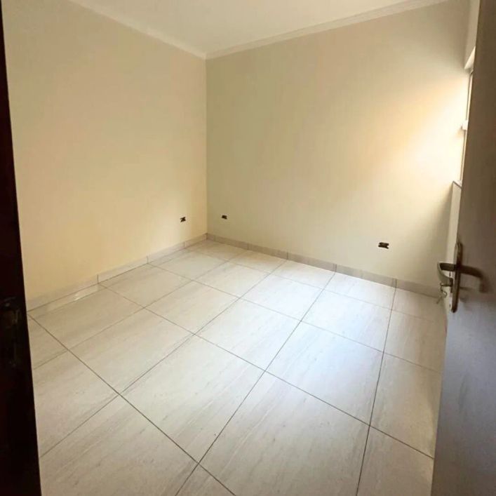 Casa com 3 quartos sendo 1 suíte, excelente localização no Jardim Aeroporto em Campo Grande MS