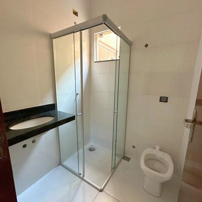 Casa com 3 quartos sendo 1 suíte, excelente localização no Jardim Aeroporto em Campo Grande MS