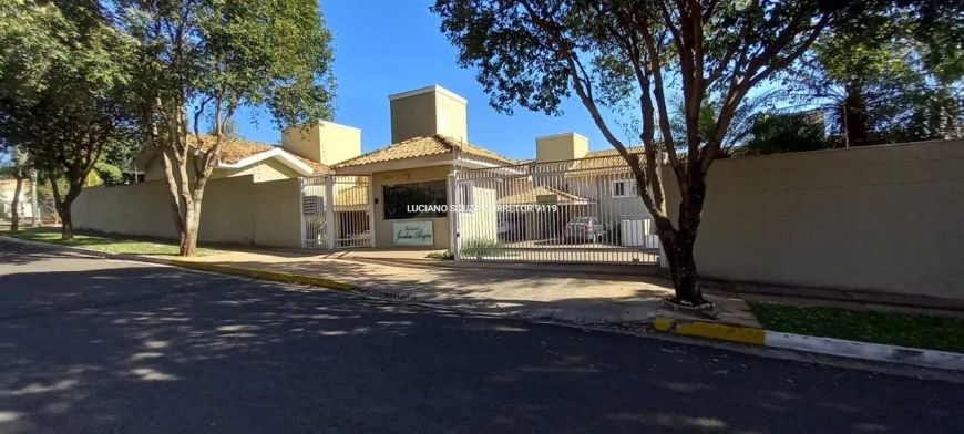 Sobrado rico em planejados, região nobre da cidade