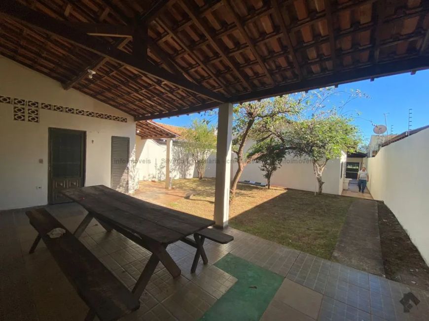 Térrea para venda possui 125 metros quadrados com 4 quartos
