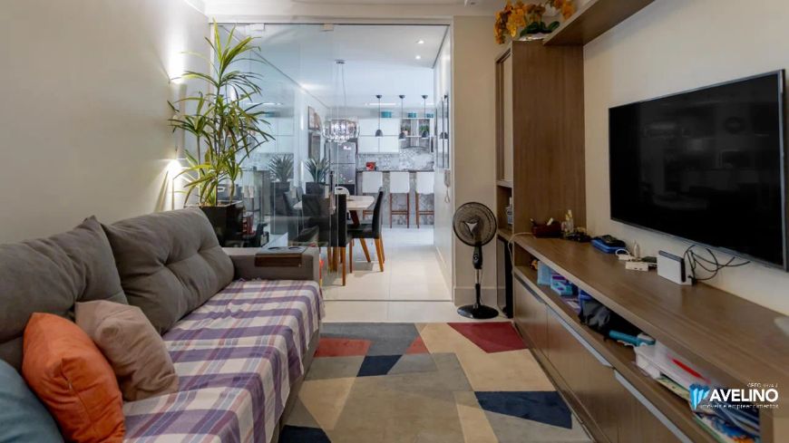 Casa moderna em condomínio Tiradentes