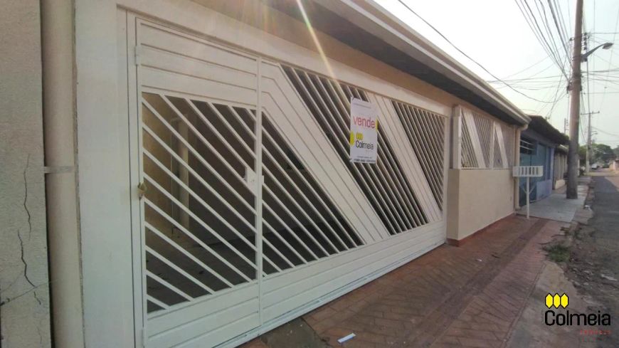 Casa Térrea 3 Quartos - Vila Sobrinho