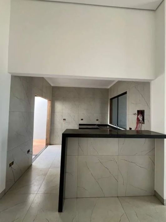 Casa ampla e confortável com 03 quartos no Residencial Bela Laguna!