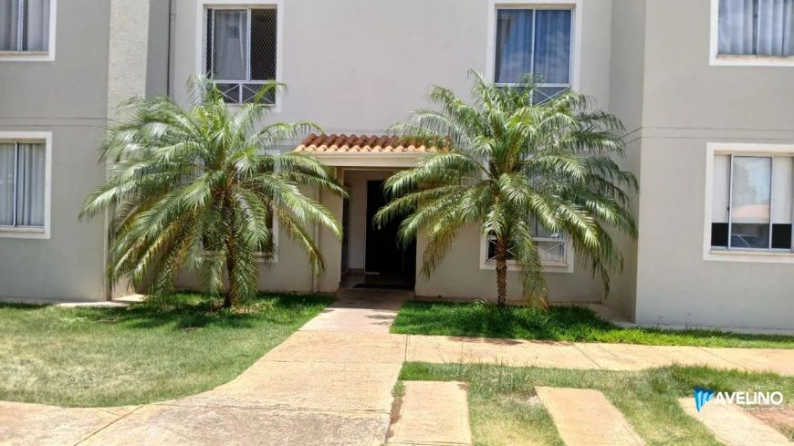 Apartamento Térreo No Bairro Rita Viera