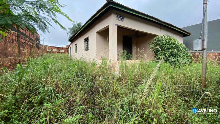 Terreno duas quadras Av. Gury Marques