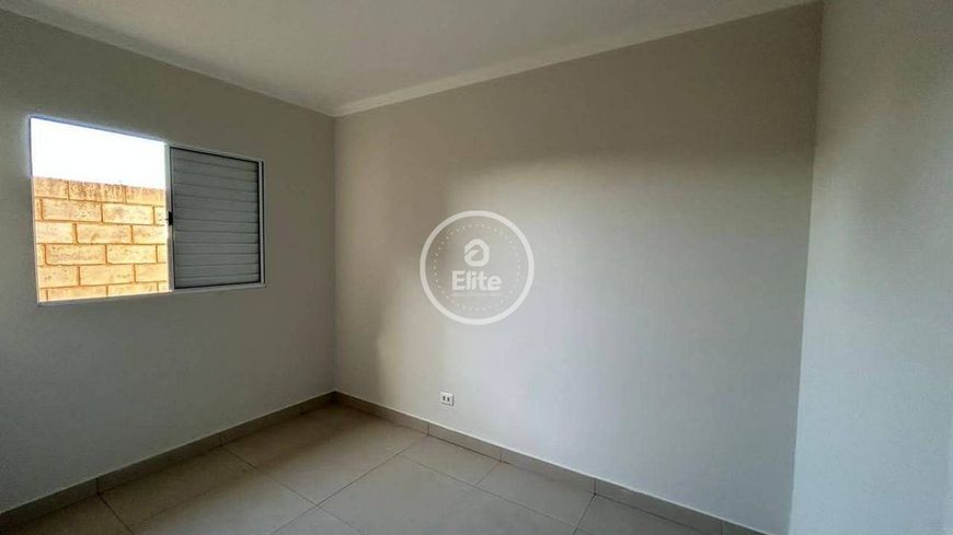 Casa de 3 quartos em Condomínio com piscina e área gourmet