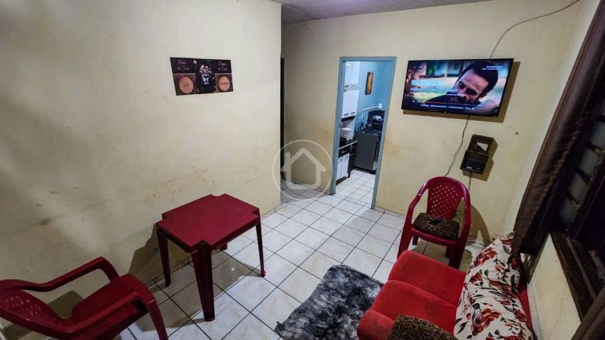 CASA COM 4 DORMITÓRIOS EXCELENTE REGIÃO