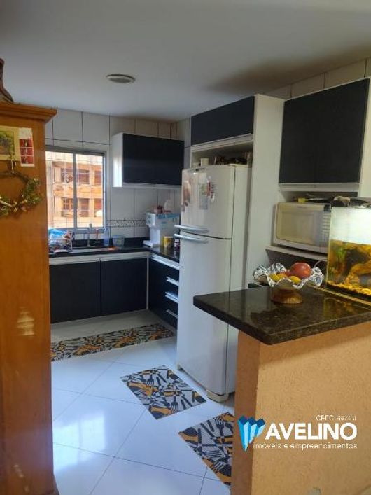 Casa Parque Residencial União - 3 quartos sendo 1 suíte, sobra de quintal.