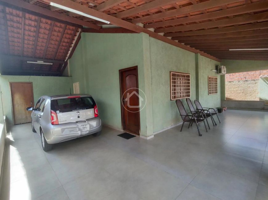 CASA 3 DORMITORIOS REGIÃO MILITAR