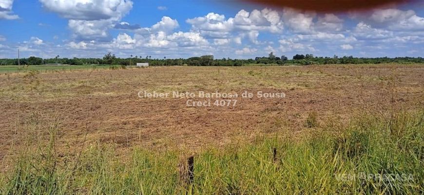 Vendo chácara com 8,3 hectares a 2 km do asfalto