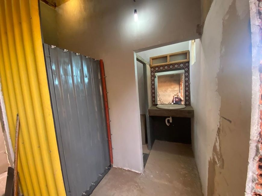 Terreno com construção inacabada Vila Planalto!