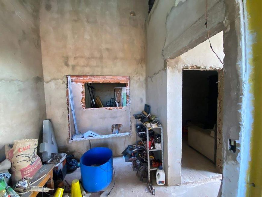Terreno com construção inacabada Vila Planalto!