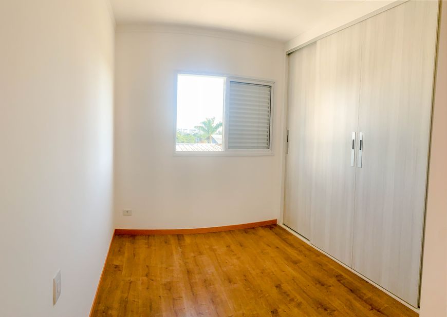 Apartamento rico em armários à venda no Residencial Park Sóter