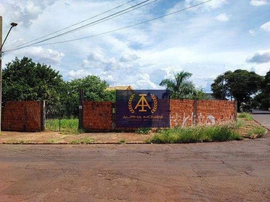 TERRENO DE ESQUINA NA PLANALTO