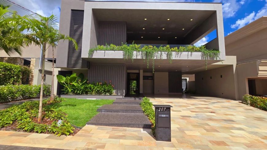 Espetacular Sobrado com 5 Suítes - Piscina Aquecida - Elevador e Eletrodomésticos na cozinha