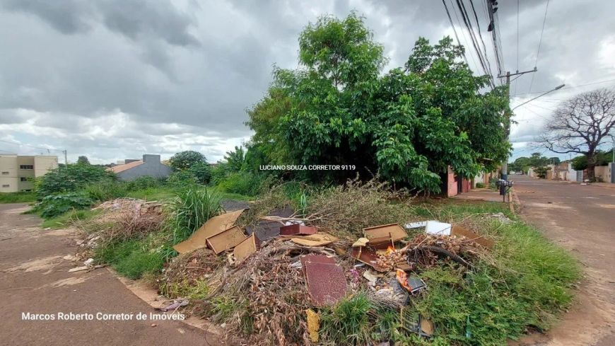 Terreno de esquina no asfalto 12 por 30
