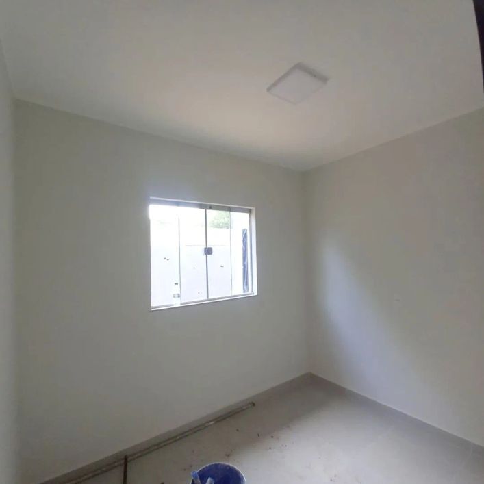 Casa á venda com 2 quartos sendo 1 suíte na Moreninhas em Campo Grande - MS