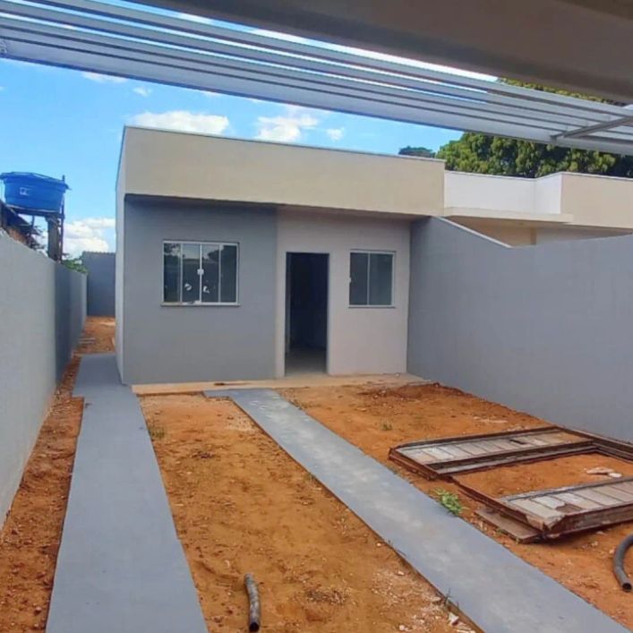 Casa á venda com 2 quartos sendo 1 suíte na Moreninhas em Campo Grande - MS