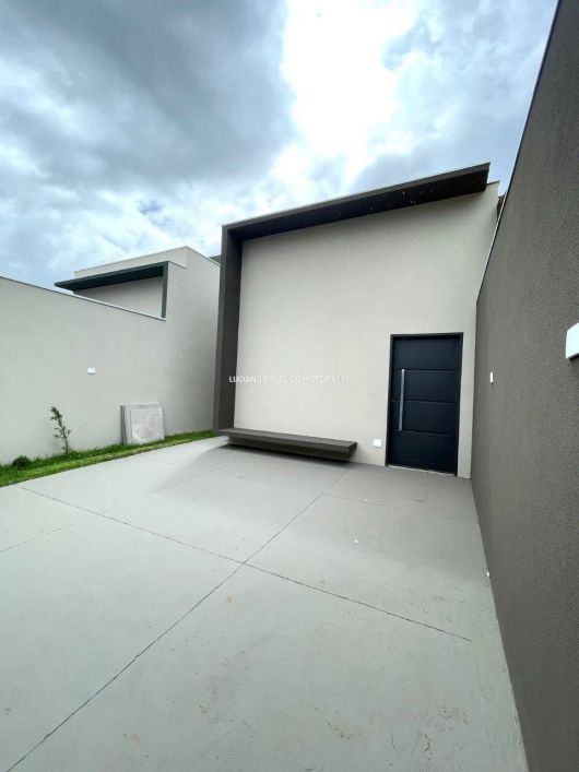 lindo acabamento, fácil acesso aos quartéis!